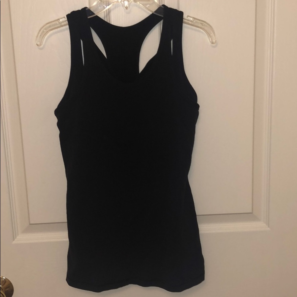 Lululemon tank with built in bra